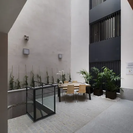 Maier Apartment *